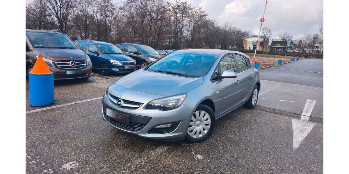 Opel Astra 112.000 km 4.750 &euro; München 80939