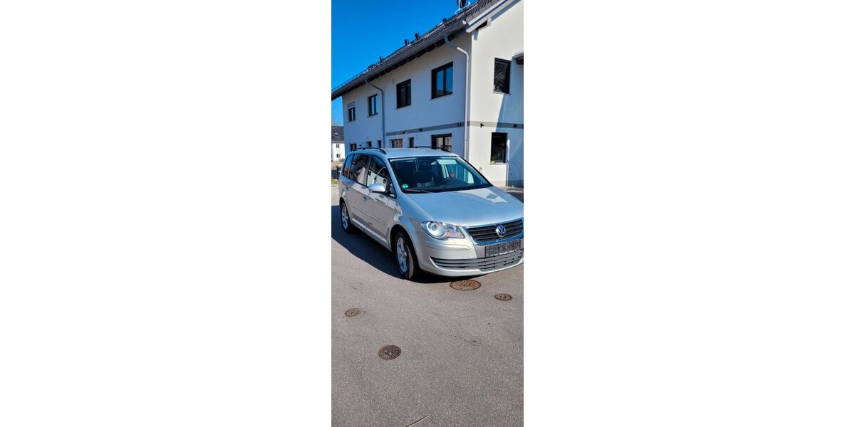 VW Touran 280.416 km 3.499 &euro; Neuching 85467