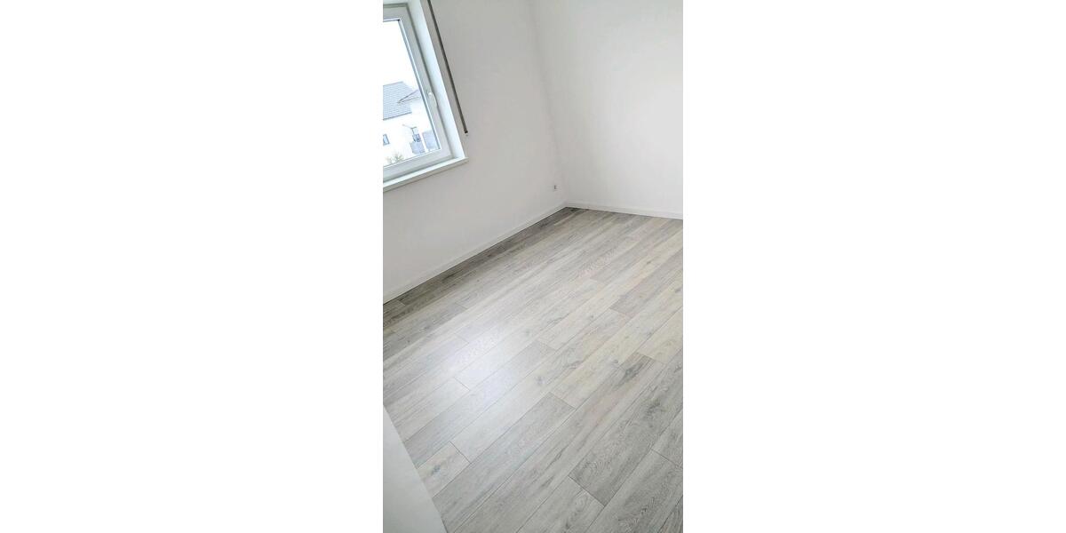 Etagenwohnung Rottenburg an der Laaber - 4 Zimmer, 93 m&sup2;, 1.120&euro; | Angebot:24848511