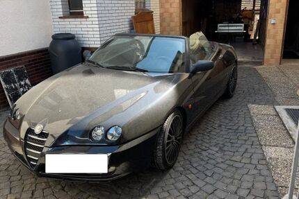Alfa Romeo Spider 100.500 km 7.750 &euro; Ringgau 37296