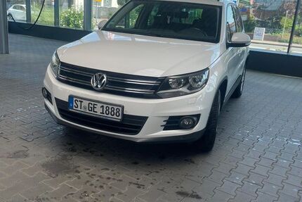 VW Tiguan 128.000 km 9.900 &euro; Ibbenbüren 49477