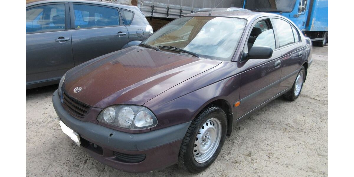 Toyota Avensis 273.223 km 1.750 &euro; Hamburg 20537
