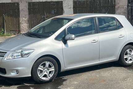 Toyota Auris 212.000 km 4.300 &euro; Sonneberg 96515