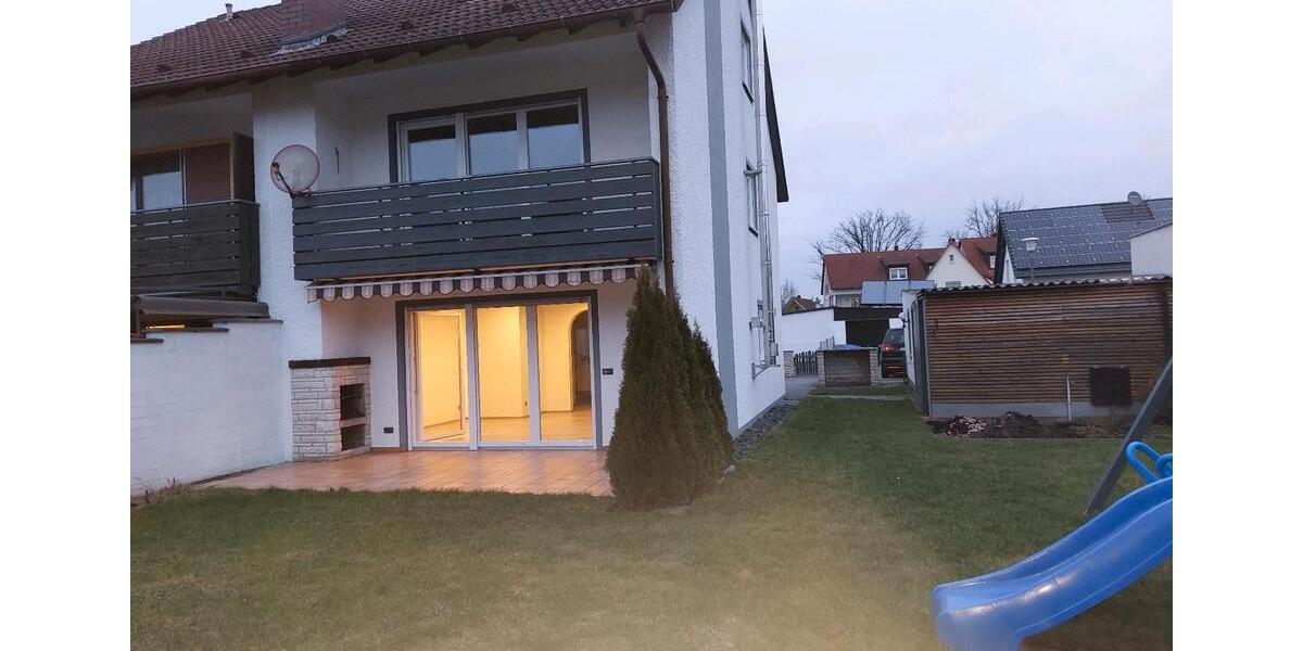 Doppelhaushälfte Roth - 7 Zimmer, 125 m&sup2;, 1.500&euro; | Angebot:25300768