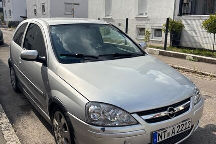 Opel Corsa 142.000 km 2.800 &euro; reichenbach Fils 73262