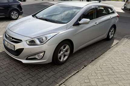 Hyundai i40 179.700 km 5.999 &euro; Bergisch Gladbach 51429