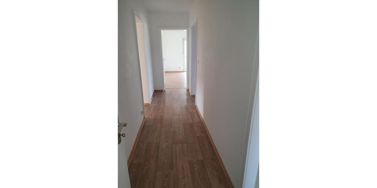 Etagenwohnung Rödental - 3 Zimmer, 85 m&sup2;, 550&euro; | Angebot:25959656
