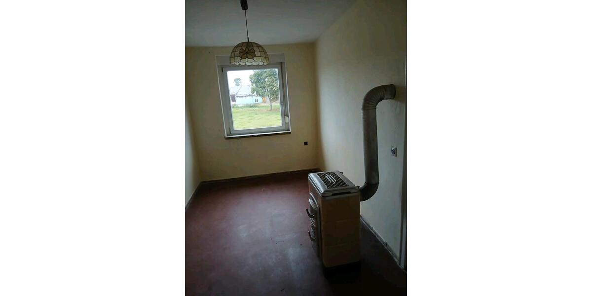 Reihenhaus Weischlitz - 7 Zimmer, 80 m&sup2;, 69.500&euro; | Angebot:27042842