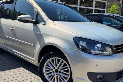 VW Touran 229.000 km 6.890 &euro; Bad Saarow 15526