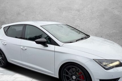 Seat Leon 135.000 km 15.999 € Detmold 32758