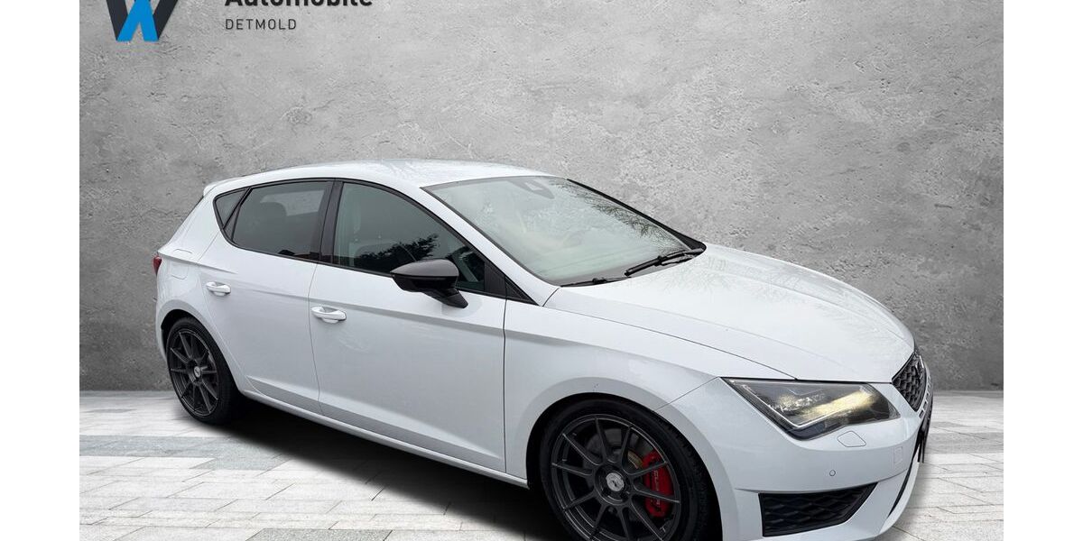 Seat Leon 135.000 km 15.999 € Detmold 32758