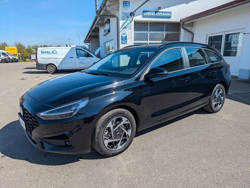 i30