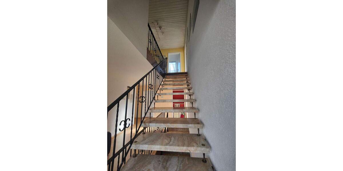Einfamilienhaus Mitwitz - 7 Zimmer, 226 m&sup2;, 175.000&euro; | Angebot:25801330