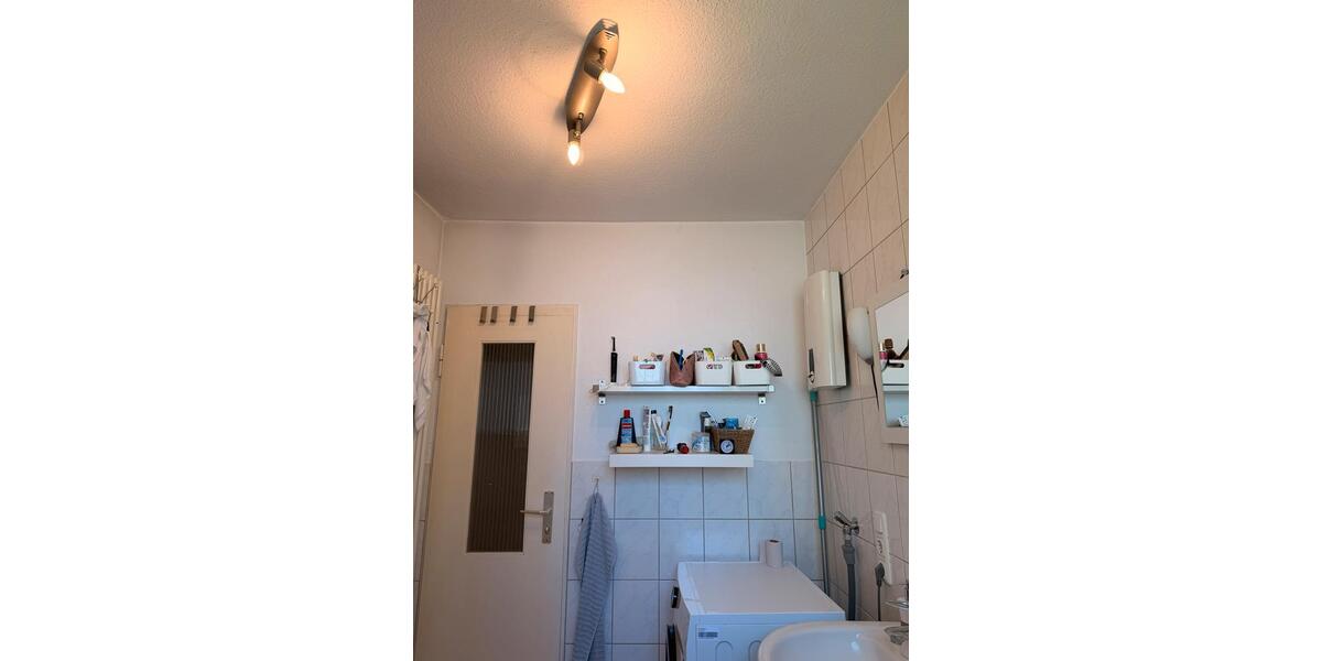 Etagenwohnung Marburg Biegenviertel - 4 Zimmer, 10 m&sup2;, 215&euro; | Angebot:26400047