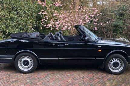 Saab 900