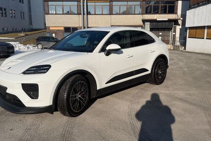 Porsche Macan 13.970 km 81.900 &euro; Pegnitz 91257