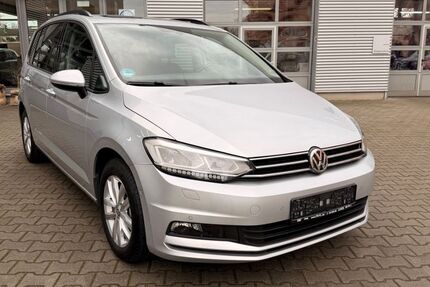 VW Touran 128.312 km 16.990 &euro; Berlin 14167
