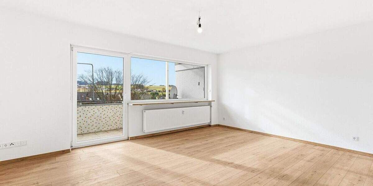 Etagenwohnung Roding - 4 Zimmer, 101 m&sup2;, 229.000&euro; | Angebot:25390014