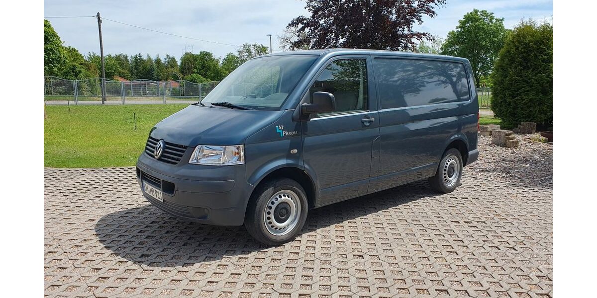 VW T5 Transporter 214.000 km 8.000 &euro; Sundhausen 99947