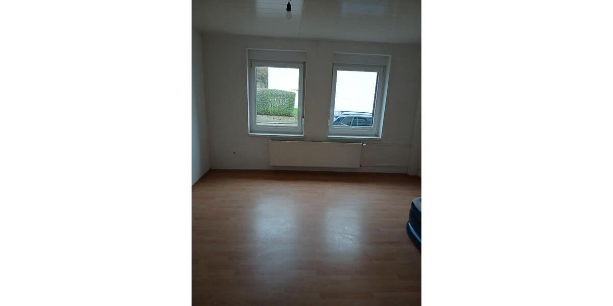 Einfamilienhaus Bodenfelde - 7 Zimmer, 155 m&sup2;, 98.000&euro; | Angebot:27093079