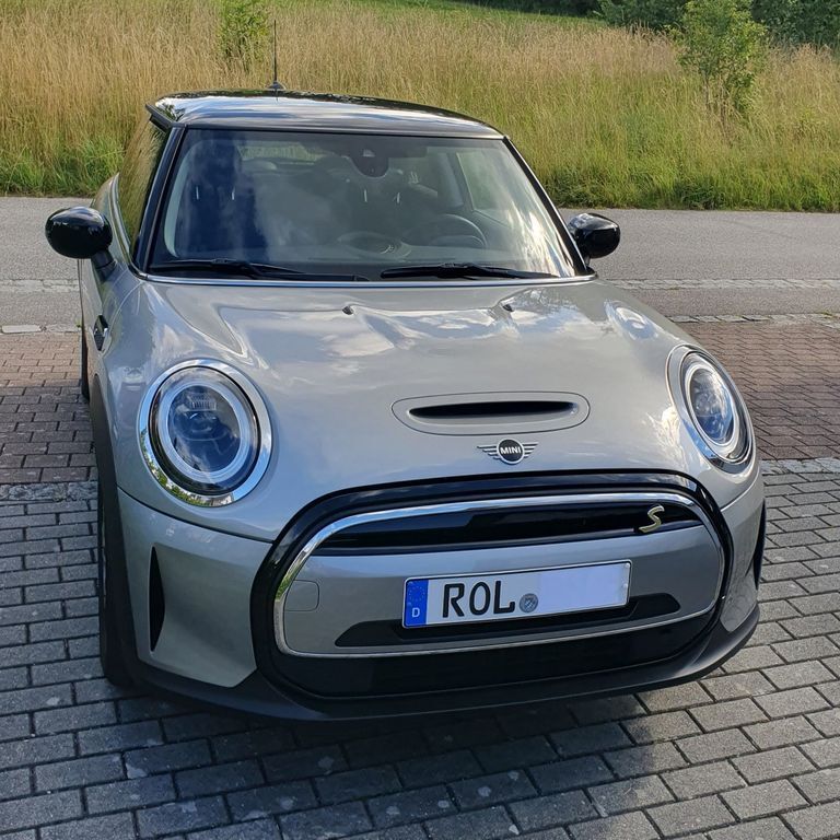 Cooper SE