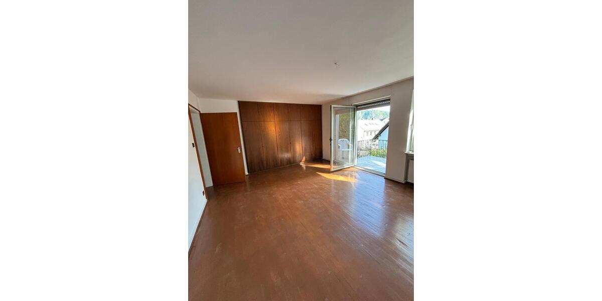 Einfamilienhaus Cochem - 10 Zimmer, 277 m&sup2;, 2.000&euro; | Angebot:26424934