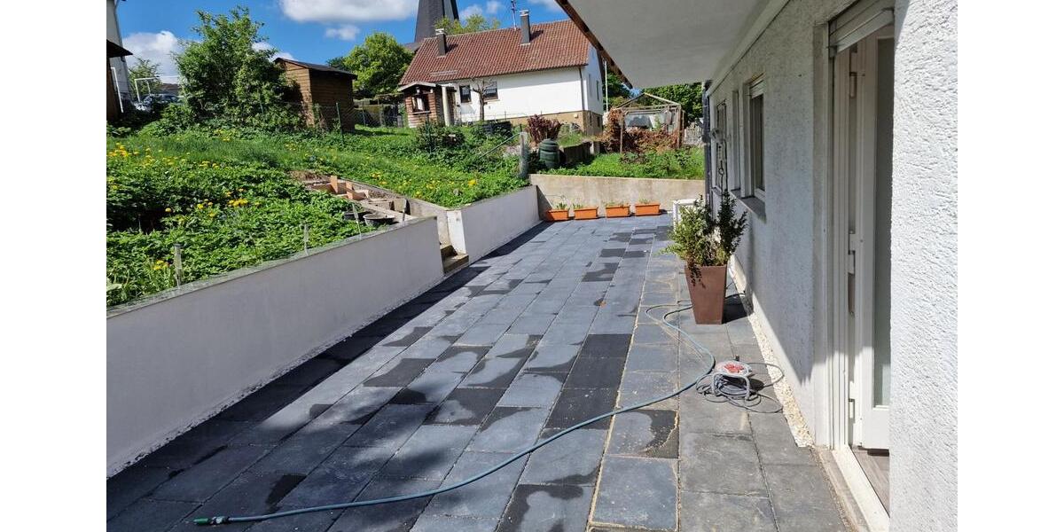 4-Zimmer Wohnung mit EBK und großer Terrasse 4 zimmer