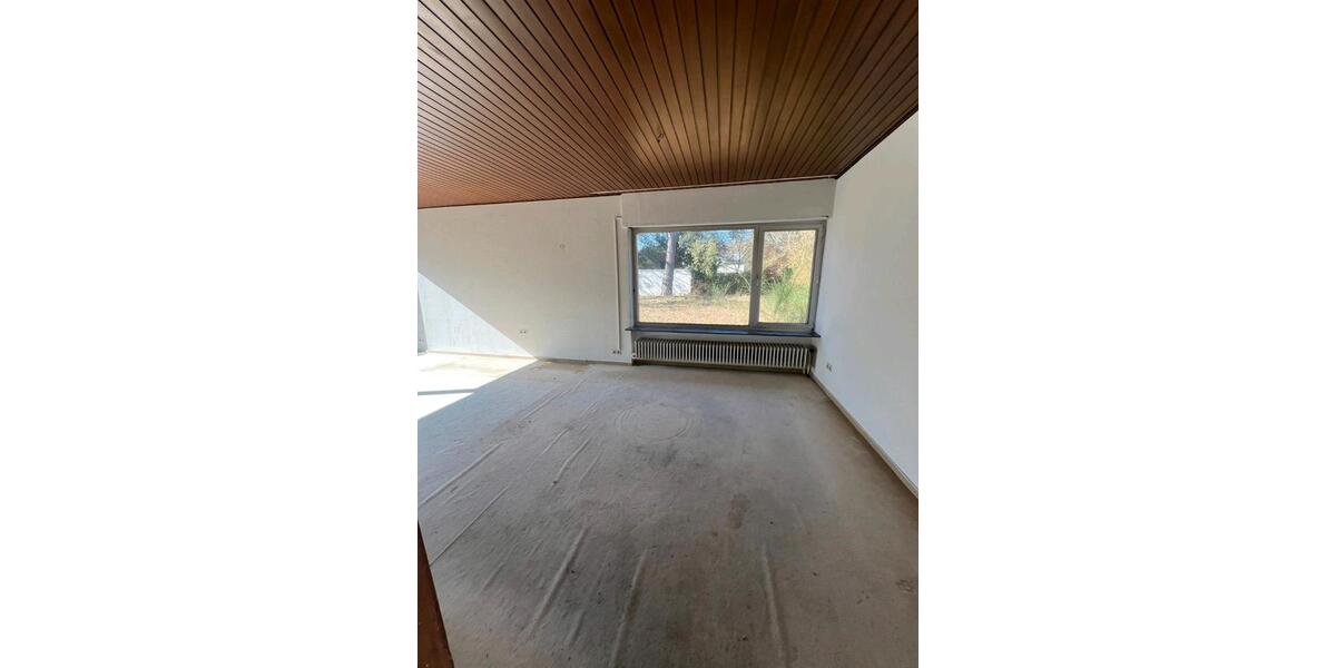 Bungalow Sankt Ingbert - 4 Zimmer, 135 m&sup2;, 260.000&euro; | Angebot:26393813