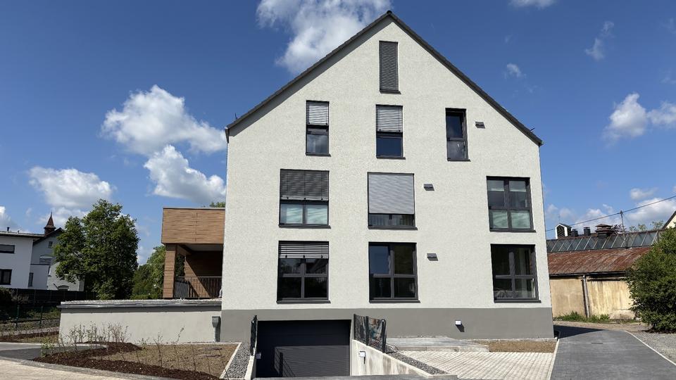 Etagenwohnung Kreuztal - 3 Zimmer, 90 m&sup2;, 1.270&euro; | Angebot:26067702