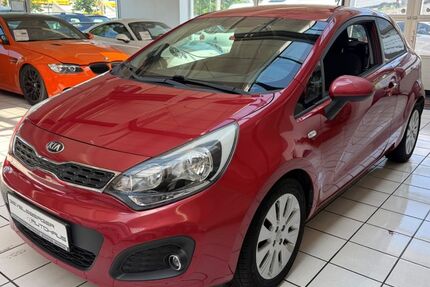Kia Rio 69.553 km 7.490 &euro; Gevelsberg 58285