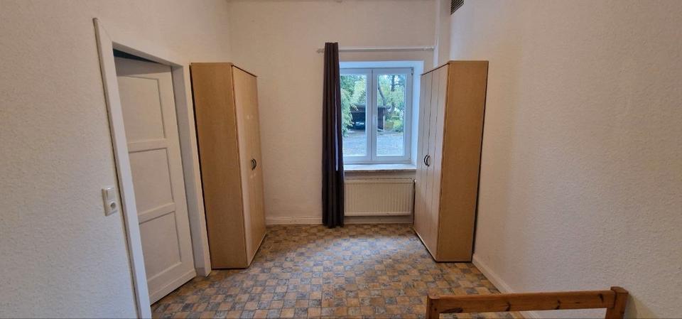 Erdgeschoßwohnung Tasdorf - 5 Zimmer, 110 m&sup2;, 1.150&euro; | Angebot:26322840