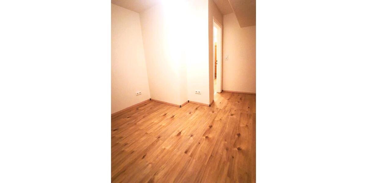 Dachgeschoßwohnung Altenberg - 2 Zimmer, 50 m&sup2;, 328&euro; | Angebot:24552324