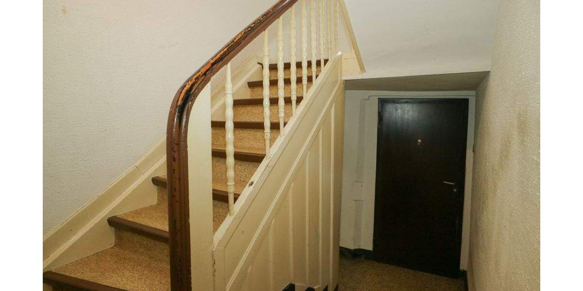 Stadthaus wartet auf neuen Glanz! 6 zimmer