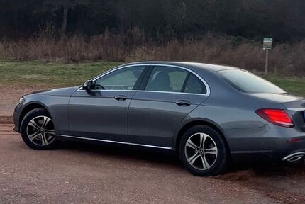 Mercedes E 200