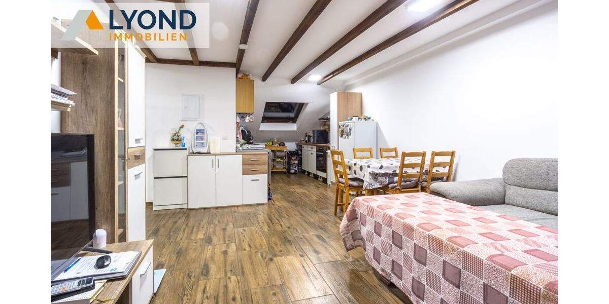 Etagenwohnung Moers Repelen - 4 Zimmer, 90 m&sup2;, 145.000&euro; | Angebot:25067353