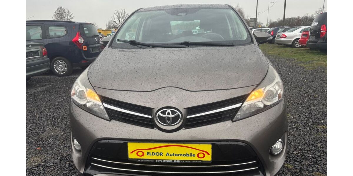 Toyota Verso 376.184 km 3.900 &euro; Kamenz 01917