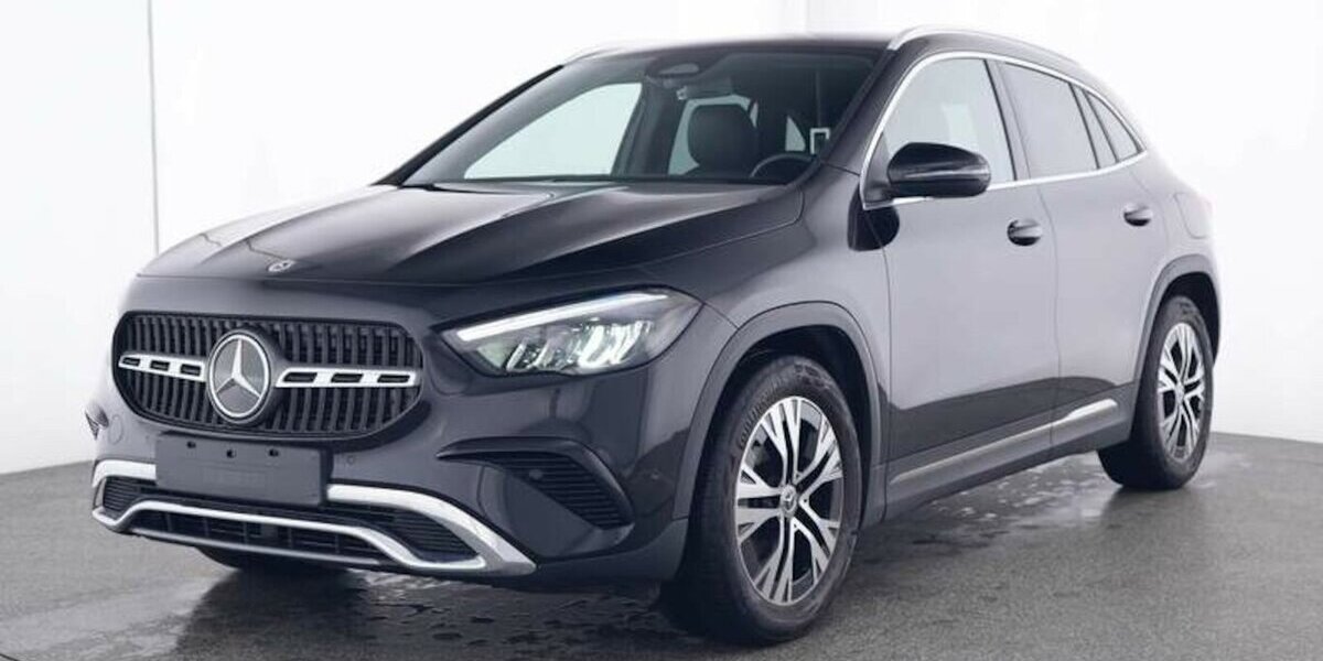 Mercedes-Benz GLA 180 Progressive *AHK* 21.516 km 39.650 &euro; Kaiserslautern 67657