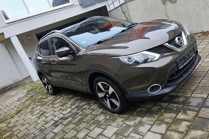Nissan Qashqai 83.000 km 10.900 &euro; Schwäbisch Hall 74523