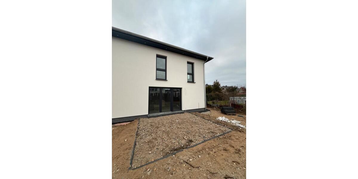 Doppelhaushälfte Waren (Müritz) - 4 Zimmer, 111 m&sup2;, 1.600&euro; | Angebot:26085704