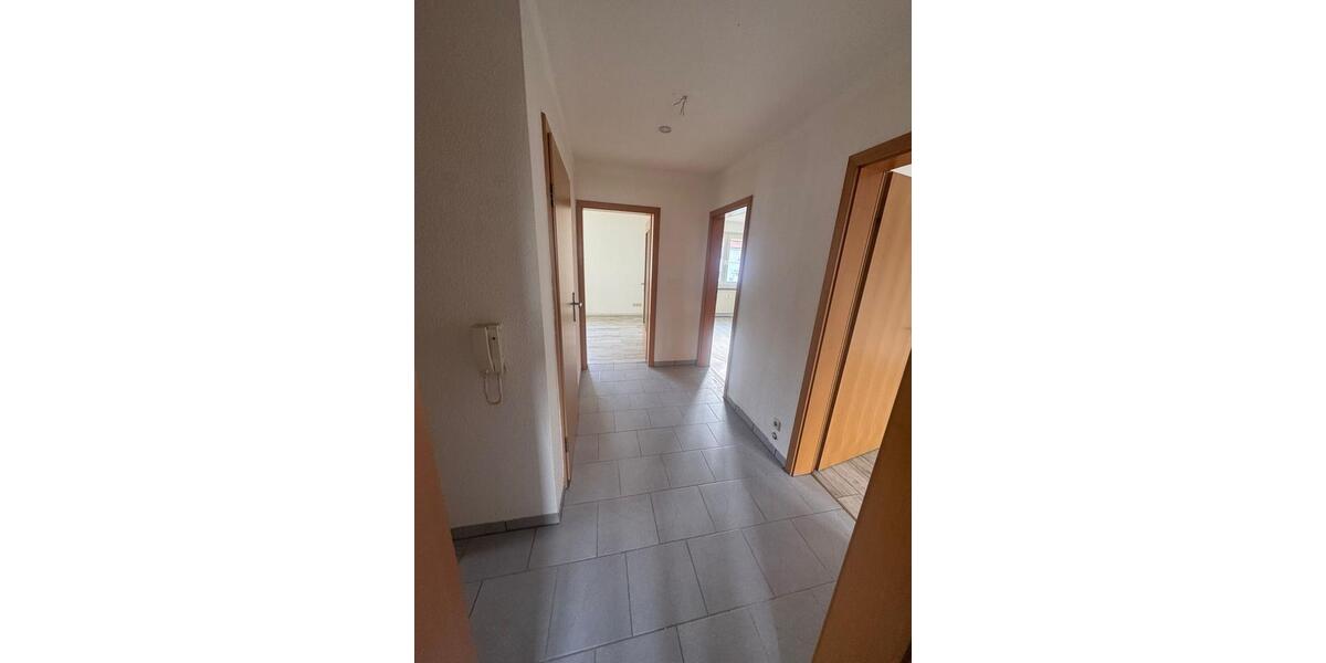 Etagenwohnung Villingen-Schwenningen Schwenningen - 2 Zimmer, 75 m&sup2;, 700&euro; | Angebot:25447003