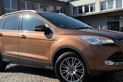 Ford Kuga 95.000 km 9.990 &euro; Bremen 28329
