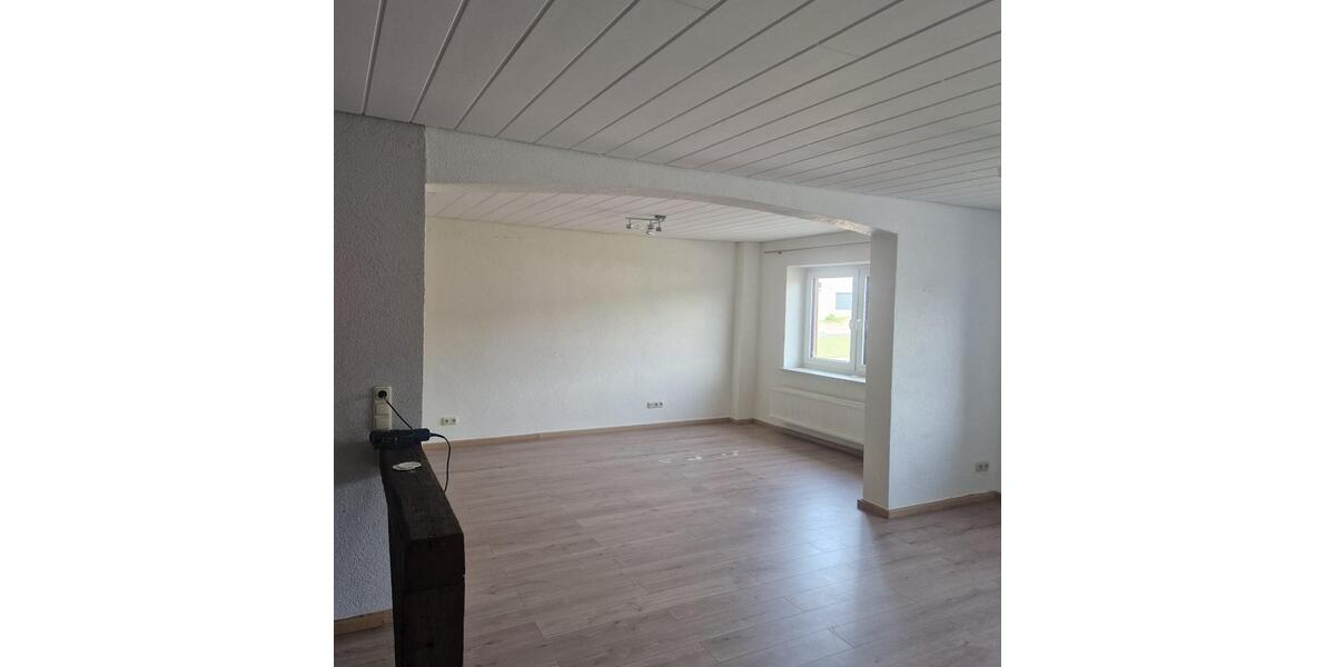 Etagenwohnung Perl - 2 Zimmer, 138 m&sup2;, 950&euro; | Angebot:26356253