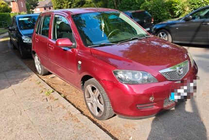 Mazda 2 124.070 km 2.399 &euro; Hamburg 22547