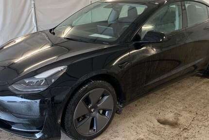 Tesla Model 3 36.301 km 25.350 &euro; Herges-Hallenberg 98587