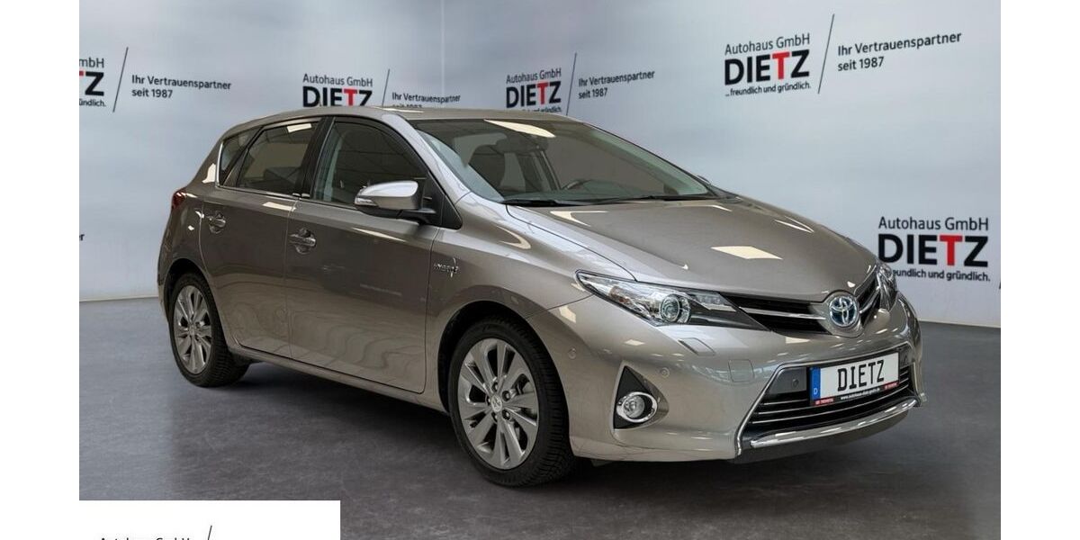 Toyota Auris 23.789 km 16.770 &euro; Wildau 15745