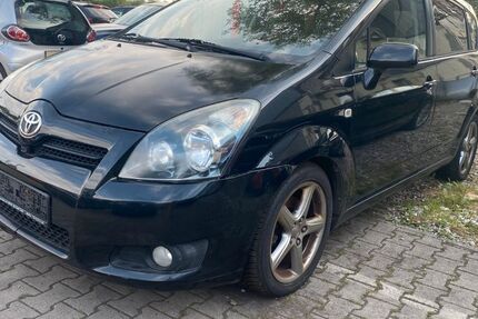 Toyota Corolla Verso 236.543 km 1.800 &euro; München 81243