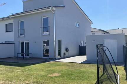Haus Waghäusel - 4 Zimmer, 142 m&sup2;, 695.000&euro; | Angebot:27223274