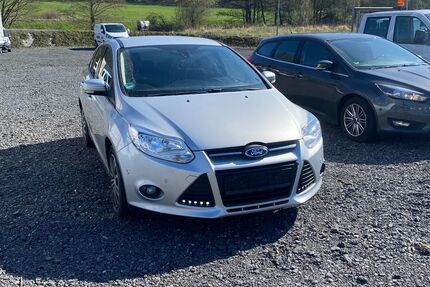 Ford Focus 157.110 km 3.990 &euro; Trieb 08239