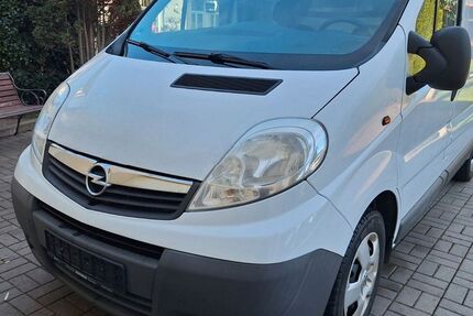 Opel Vivaro 208.000 km 4.990 &euro; Radebeul 01445