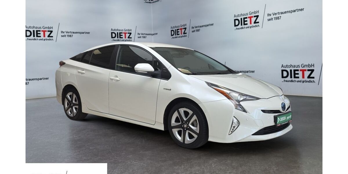 Toyota Prius 89.000 km 15.880 &euro; Wildau 15745